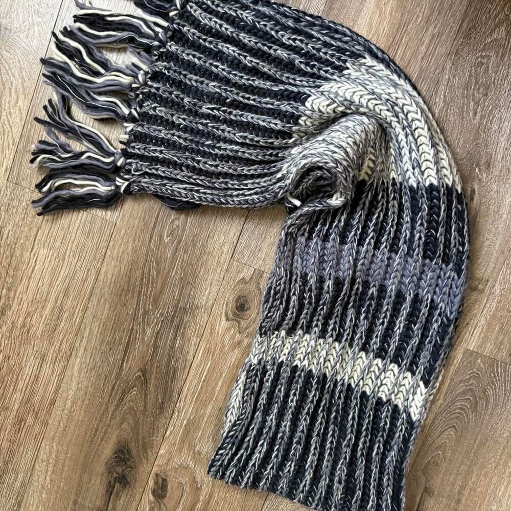 Charlotte-russe Women's multi Scarf-wraps
